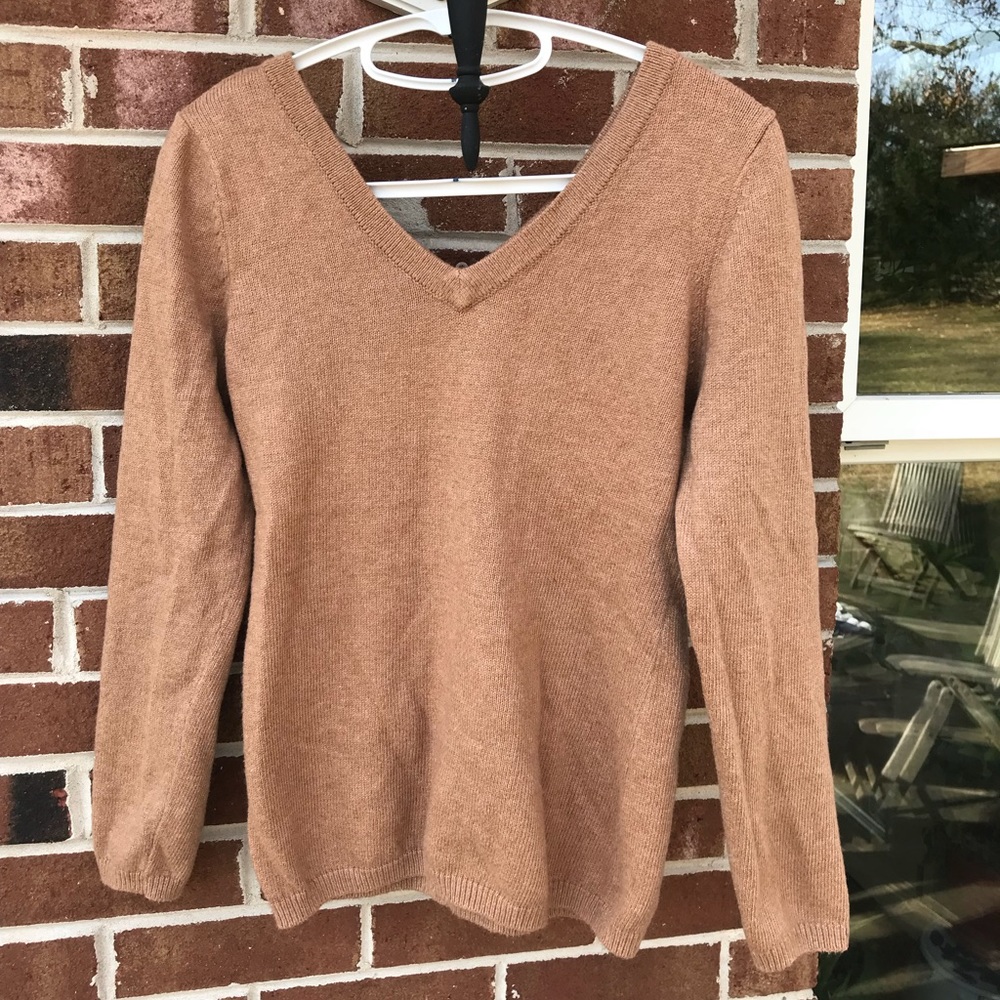 Long sleeve knit